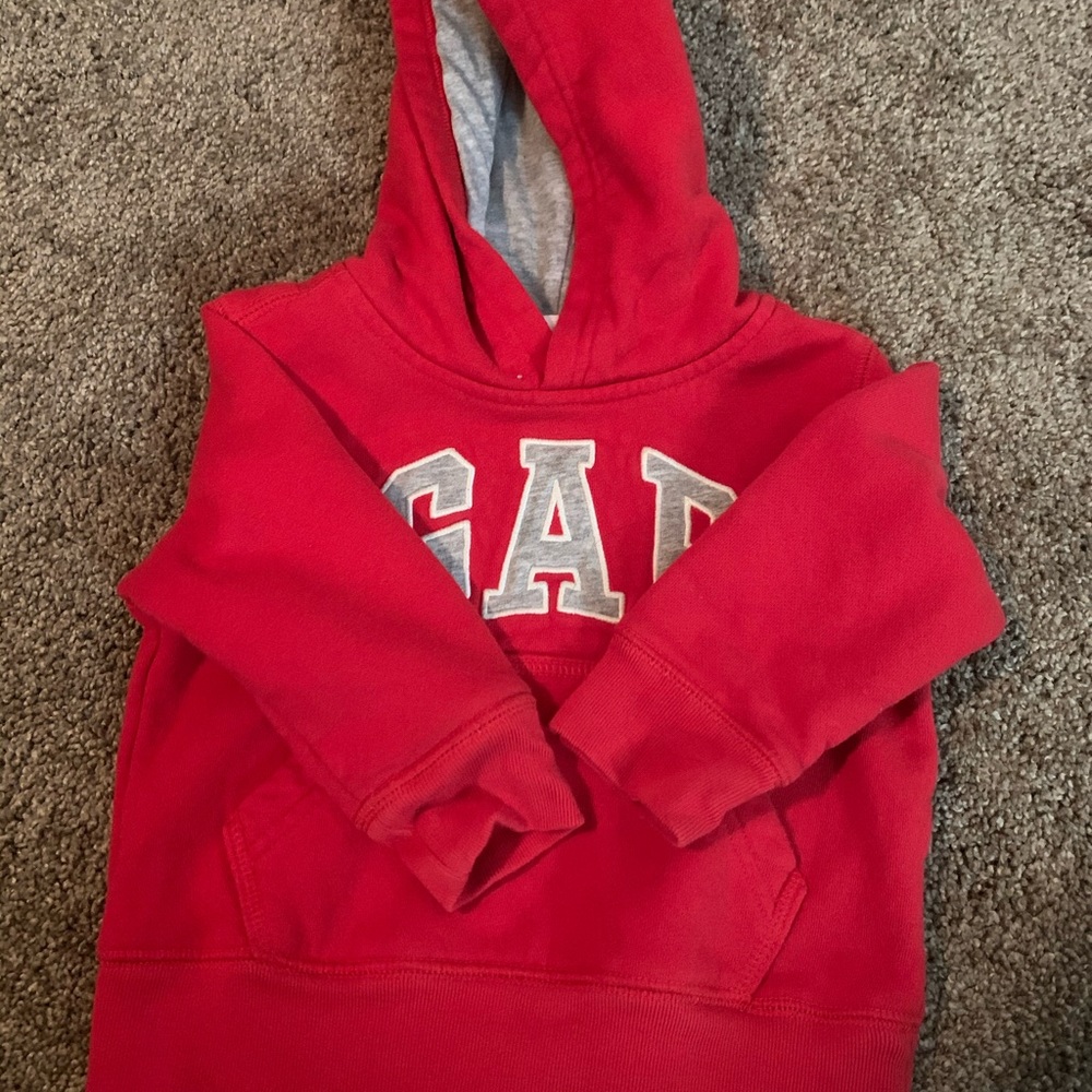 Gap sweatshirt